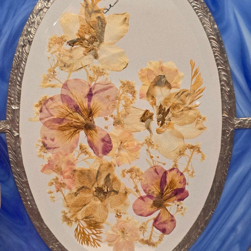 Vintage Large Cobalt Blue Stained Glass Dried Pressed Flowers Window Suncatcher - Picture 3 of 11